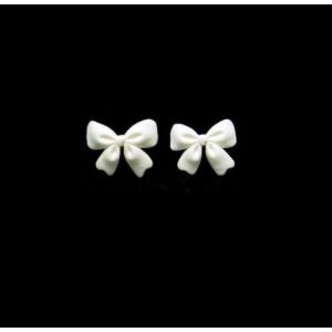 Fondant White 1.5 inch Ribbon Bow 3 pieces